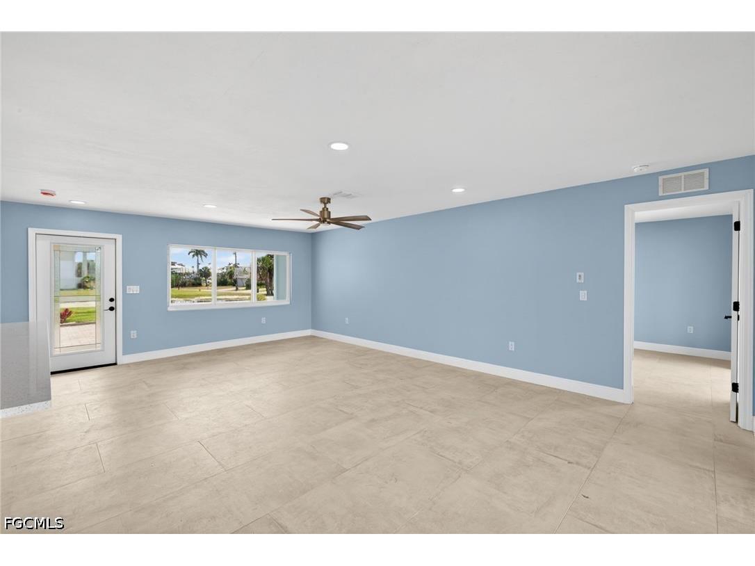 3 Bayview Boulevard Fort Myers Beach FL 33931 2026024105 image3