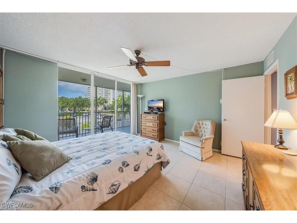 3 Bluebill Avenue #207 Naples FL 34108 225075167 image18