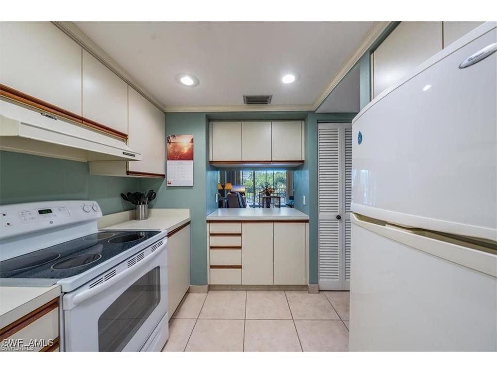 3 Bluebill Avenue #207 Naples FL 34108 225075167 image25