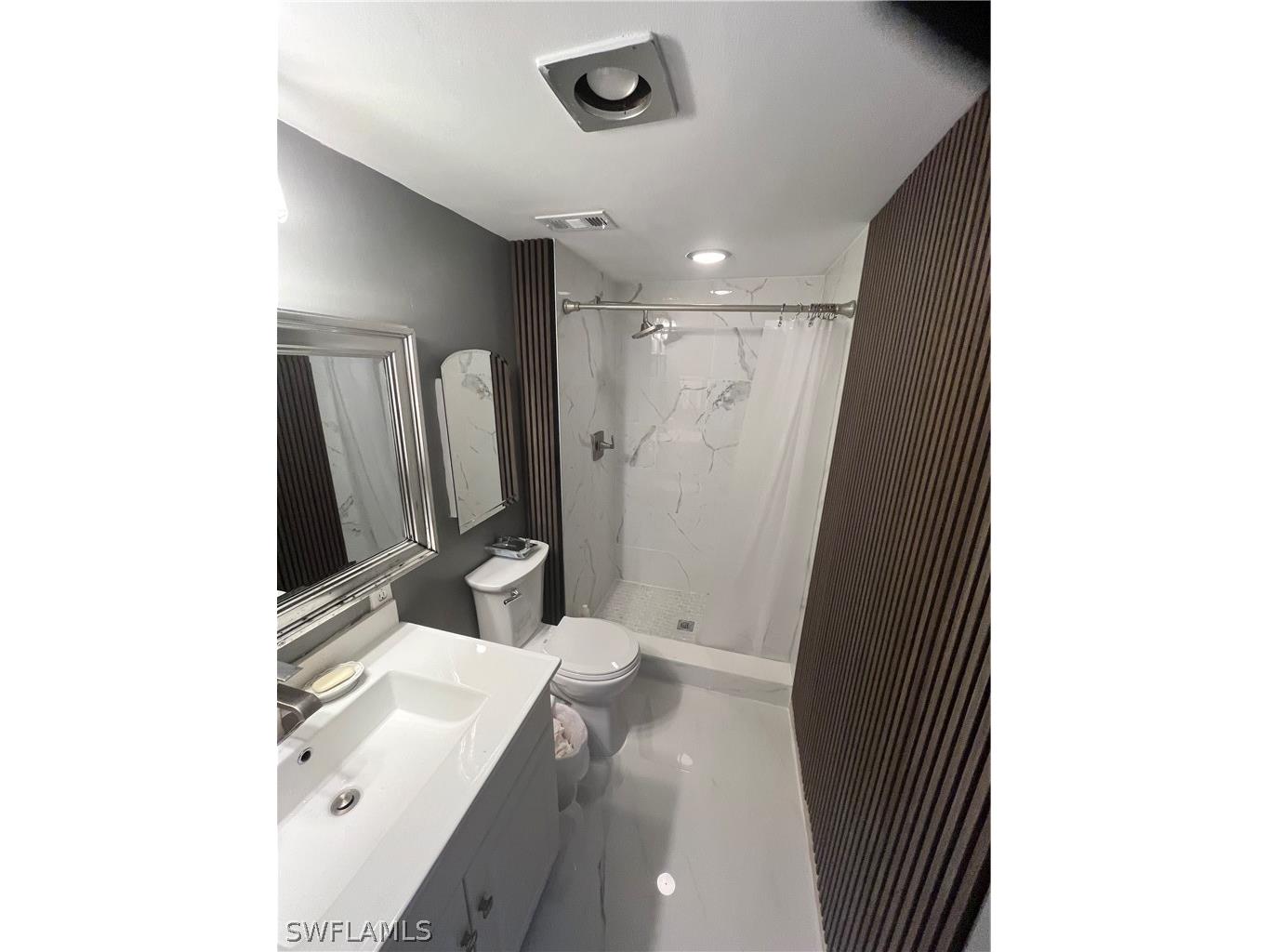 3 Bluebill Avenue #207 Naples FL 34108 226010380 image17