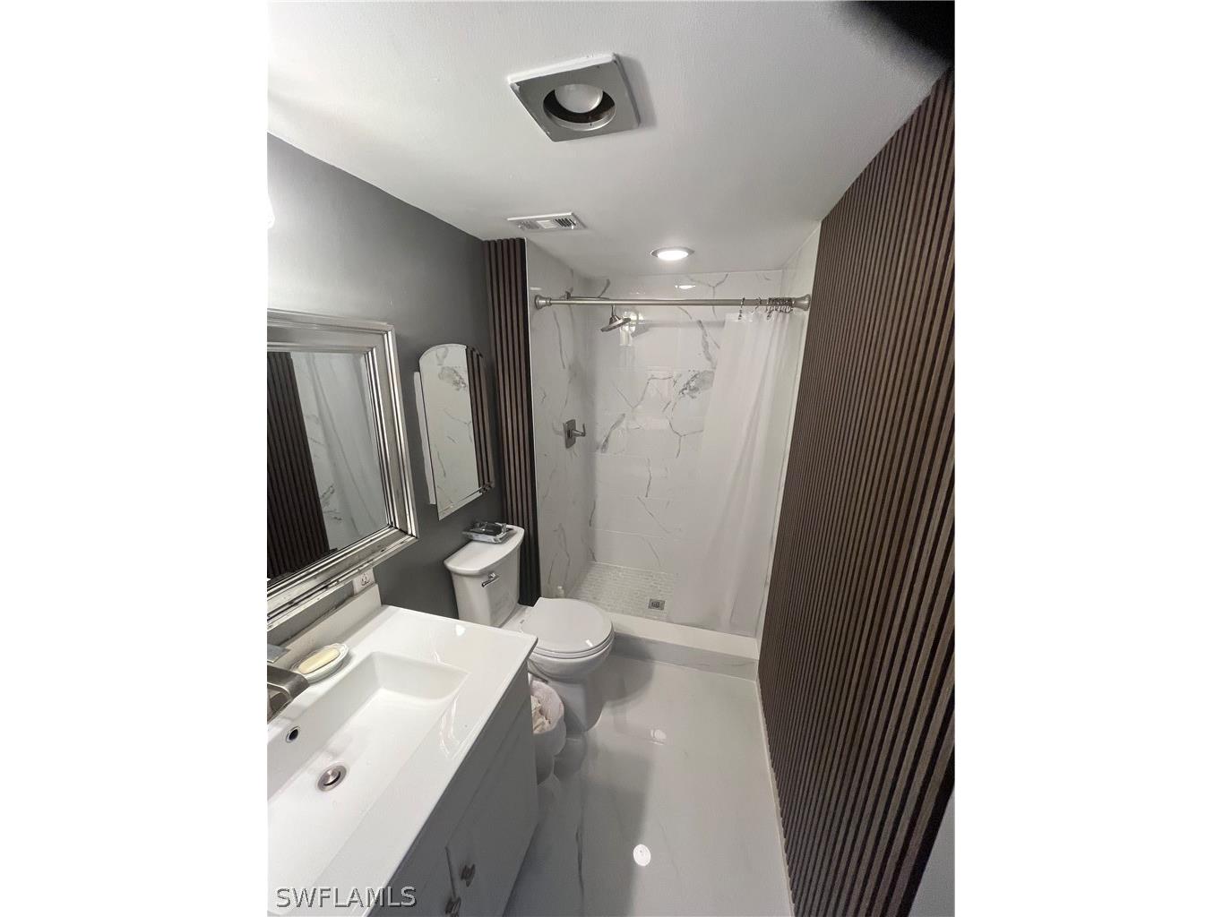3 Bluebill Avenue #207 Naples FL 34108 226010380 image19