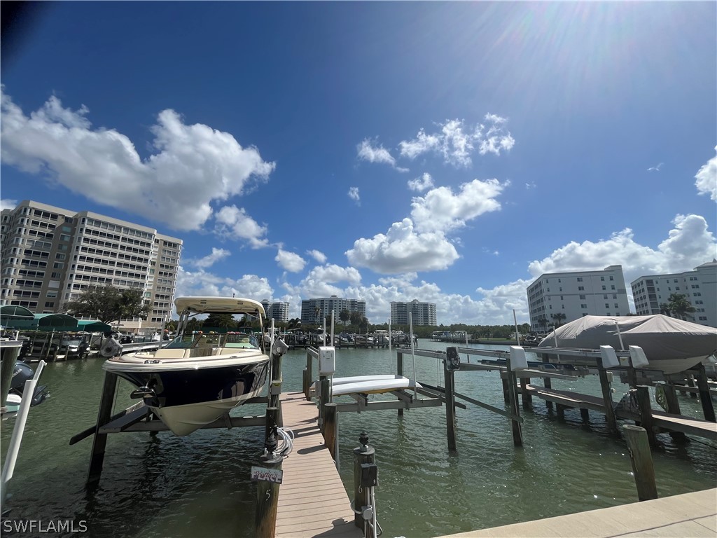 3 Bluebill Avenue #207 Naples FL 34108 226010380 image2