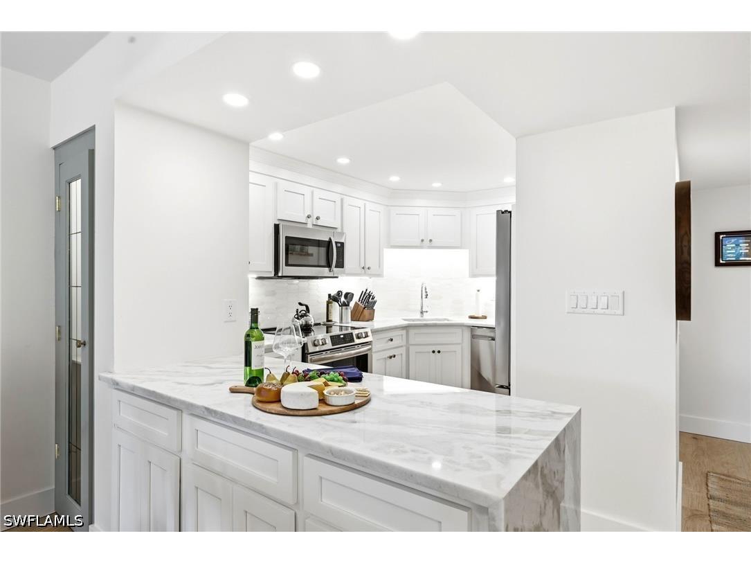 3 Bluebill Avenue #303 Naples FL 34108 226018057 image12