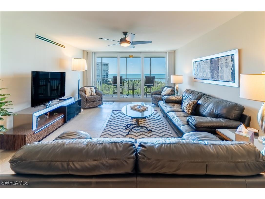 3 Bluebill Avenue #801 Naples FL 34108 225080896 image1