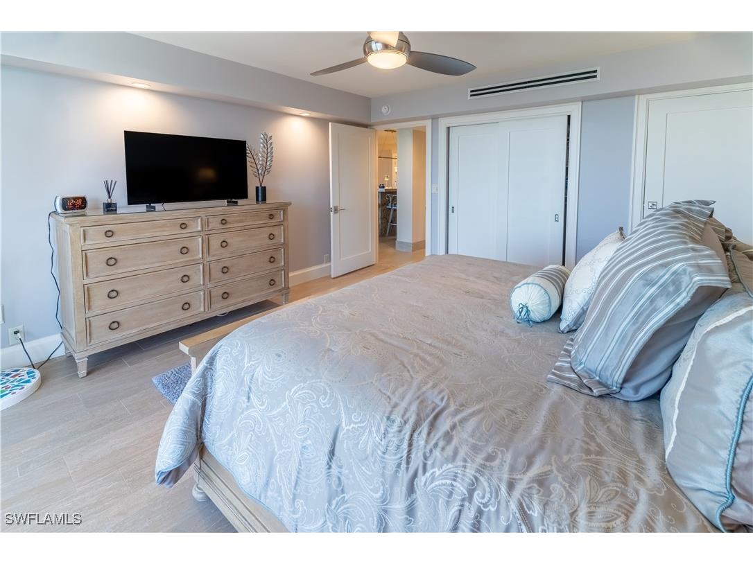 3 Bluebill Avenue #801 Naples FL 34108 225080896 image11