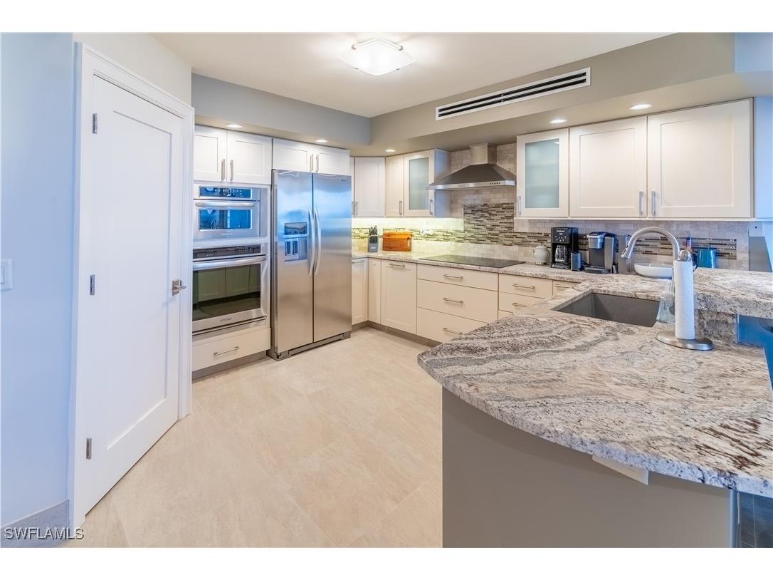 3 Bluebill Avenue #801 Naples FL 34108 225080896 image4