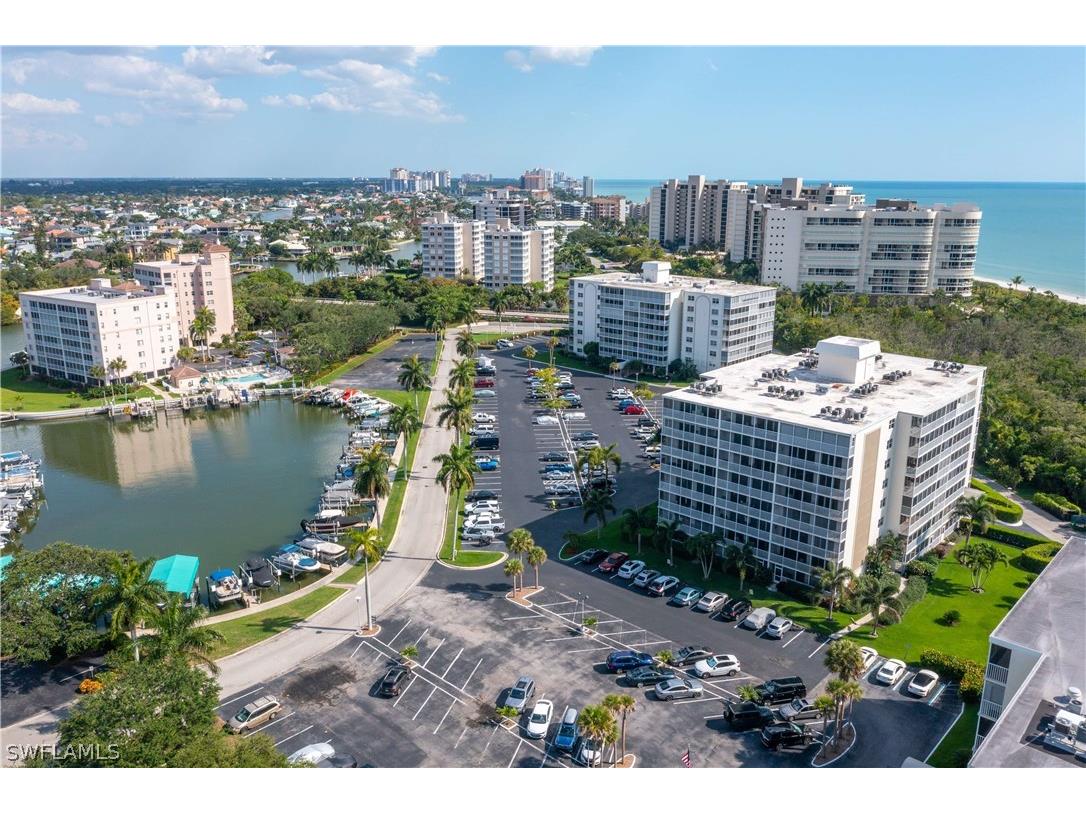 3 Bluebill Avenue #808 Naples FL 34108 226006646 image1