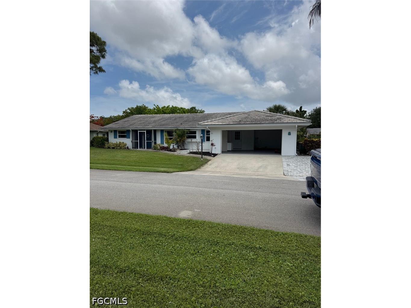 30 Maui Circle #30 Naples FL 34112 2026023006 image1