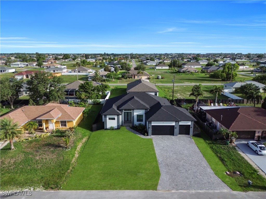 30 NE 11th Lane Cape Coral FL 33909 225044501 image1