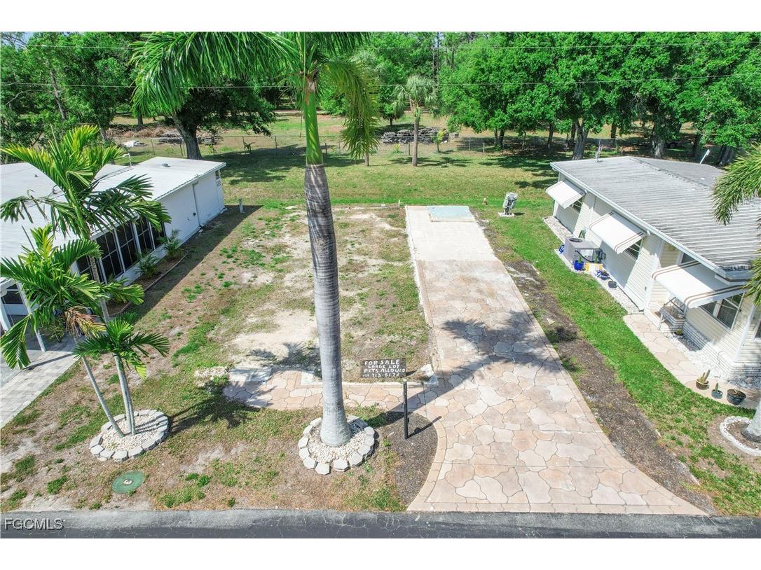 30 W Hampton Drive Fort Myers FL 33908 2025011751 image1