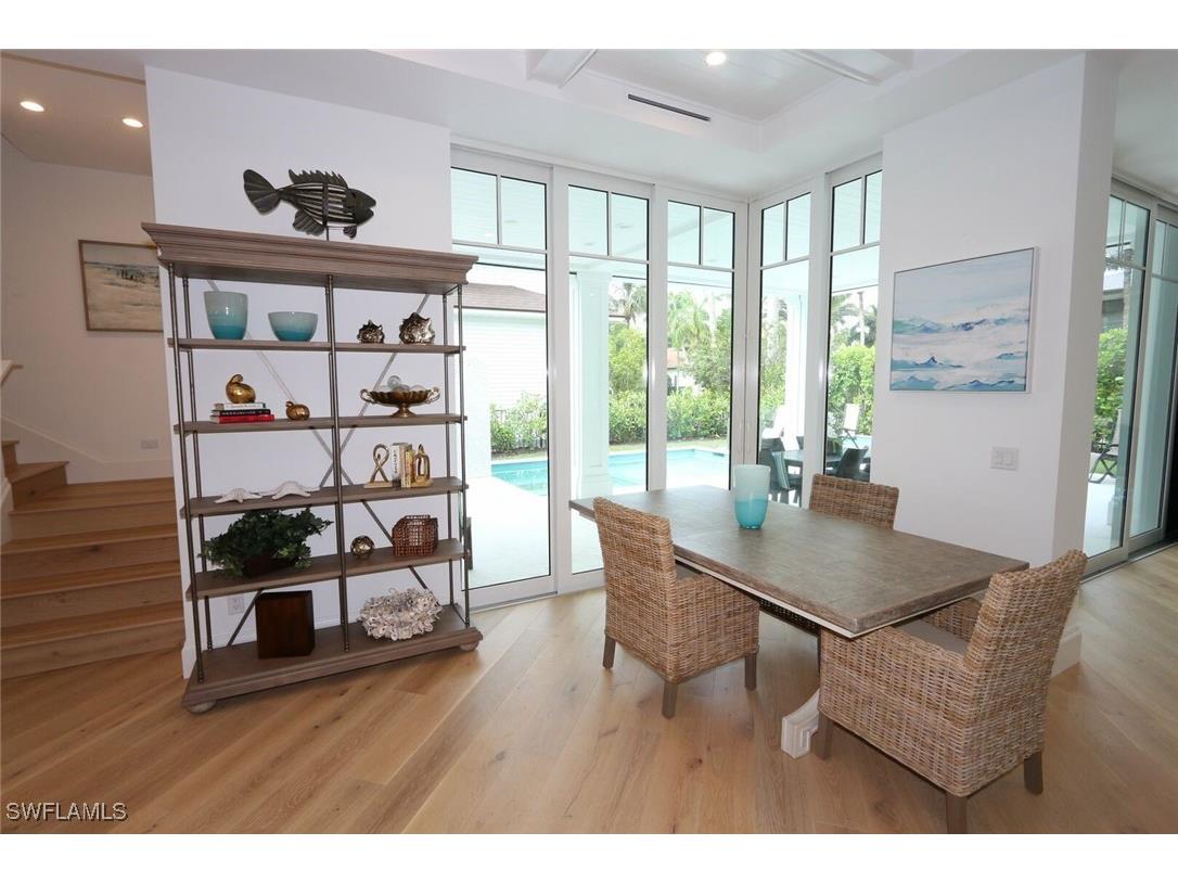 300 2nd Avenue N Naples FL 34102 225080225 image12