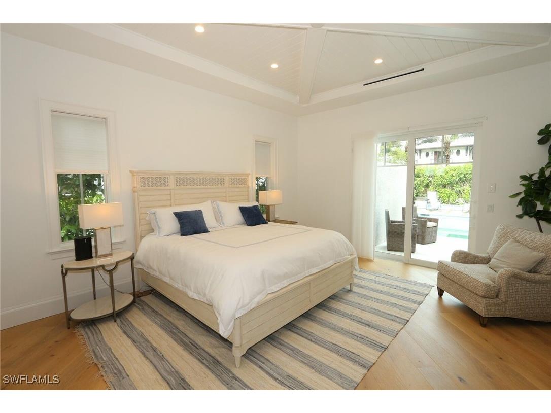 300 2nd Avenue N Naples FL 34102 225080225 image14