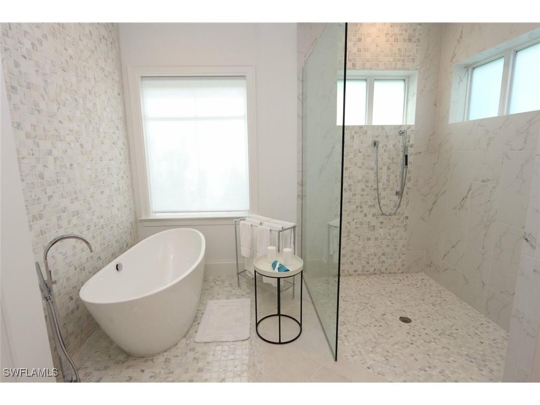 300 2nd Avenue N Naples FL 34102 225080225 image18