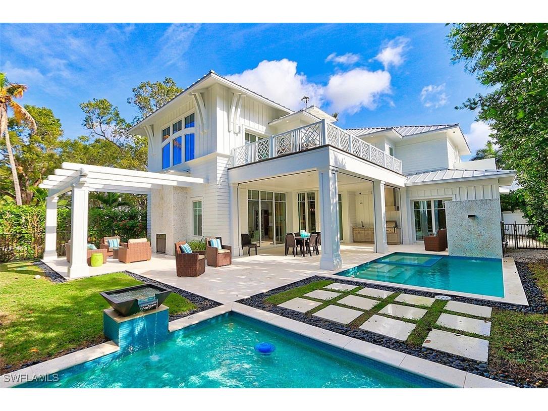 300 2nd Avenue N Naples FL 34102 225080225 image2