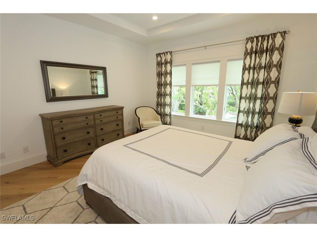 300 2nd Avenue N Naples FL 34102 225080225 image21