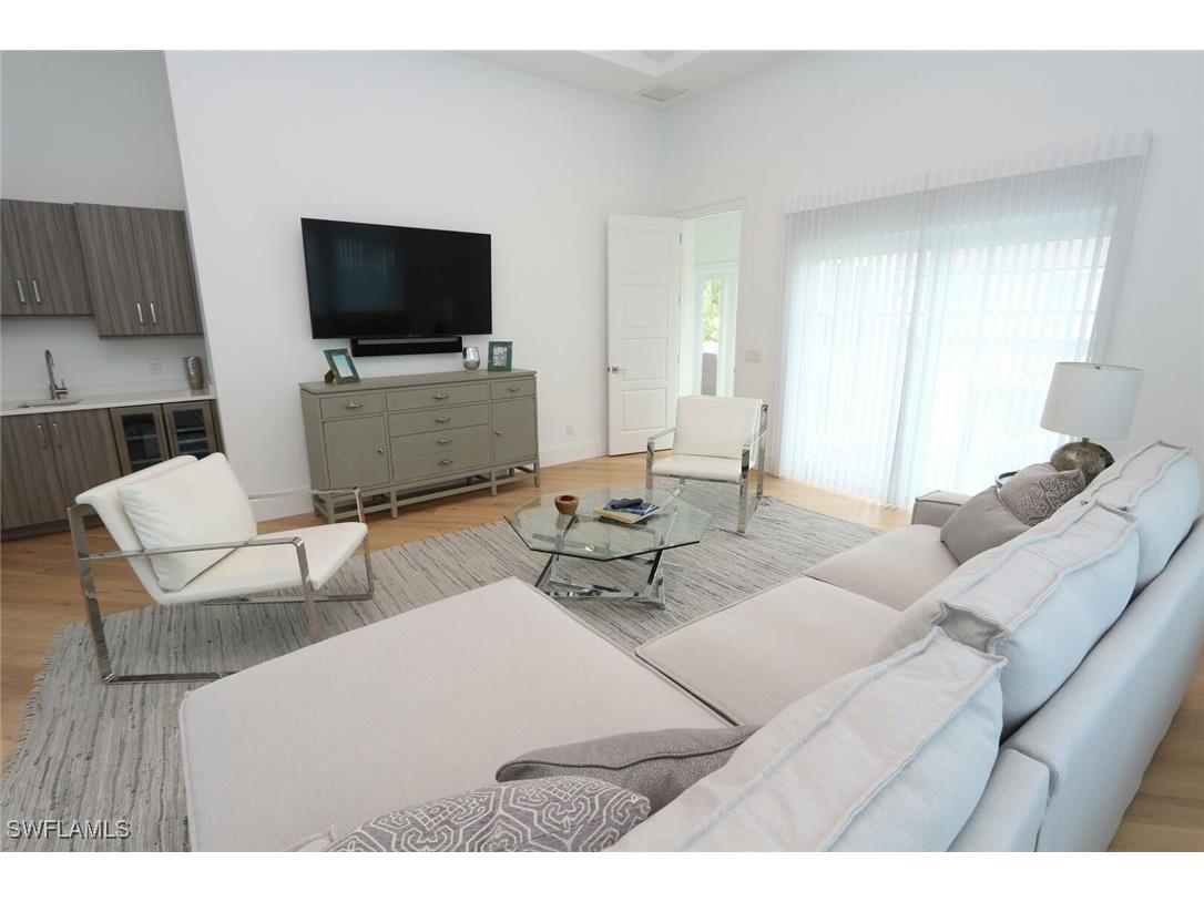 300 2nd Avenue N Naples FL 34102 225080225 image33