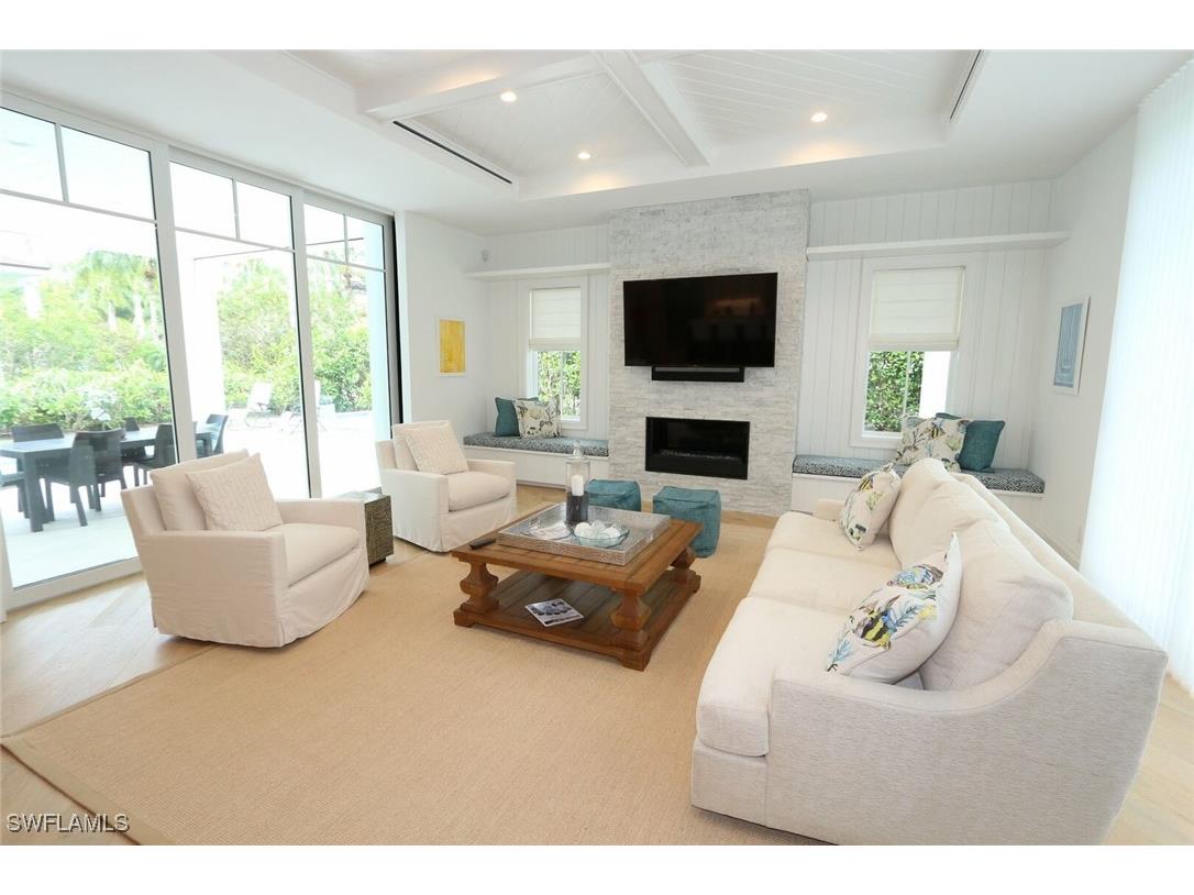 300 2nd Avenue N Naples FL 34102 225080225 image4