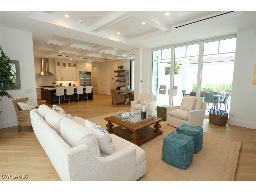 300 2nd Avenue N Naples FL 34102 225080225 image6