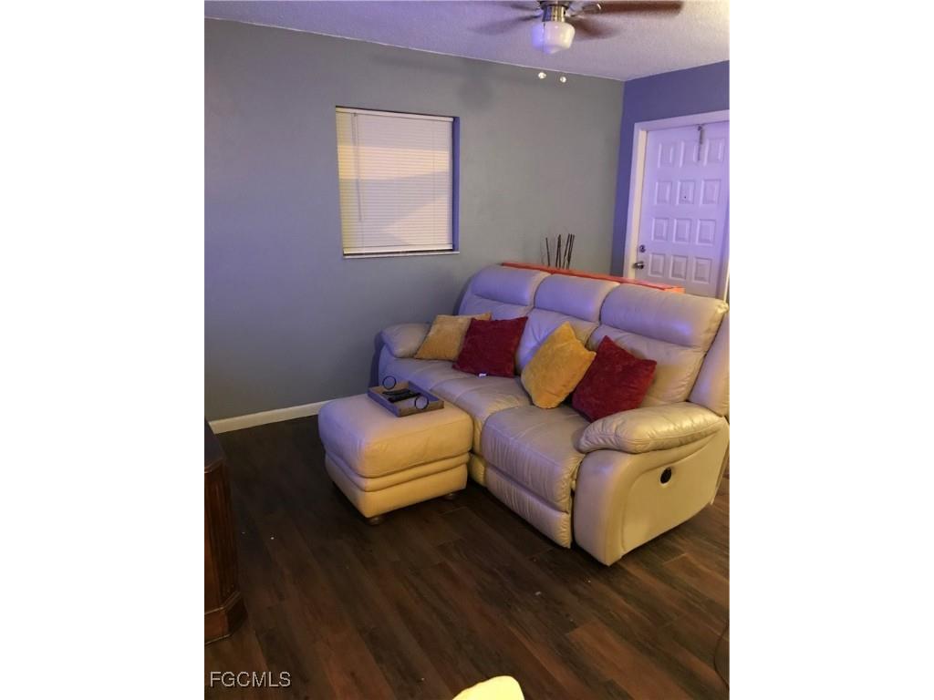 300-302 Hubbard Avenue North Fort Myers FL 33917 2025004945 image6