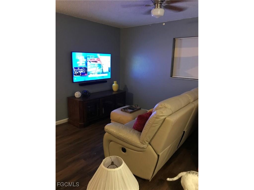 300-302 Hubbard Avenue North Fort Myers FL 33917 2025004945 image7