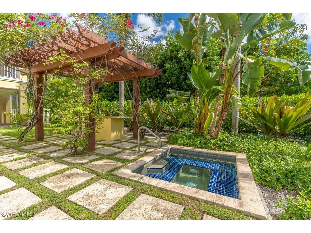 300 3rd Avenue S #3 Naples FL 34102 225077209 image2