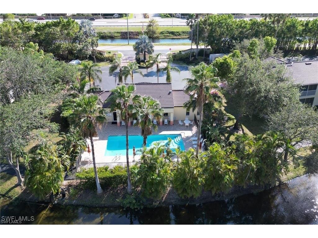 300 Diamond Circle #302 Naples FL 34110 225049457 image12