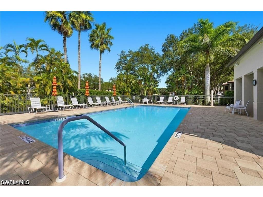 300 Diamond Circle #302 Naples FL 34110 226020797 image13