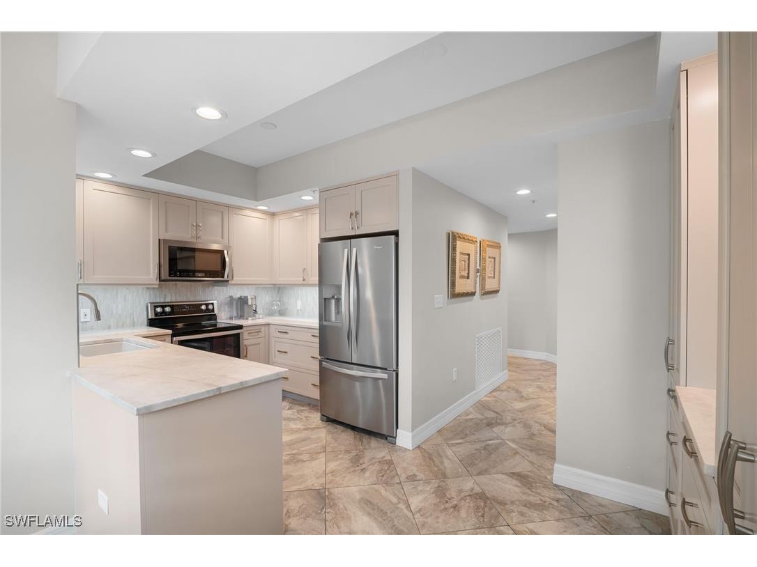 300 Dunes Boulevard #107 Naples FL 34110 225079814 image14