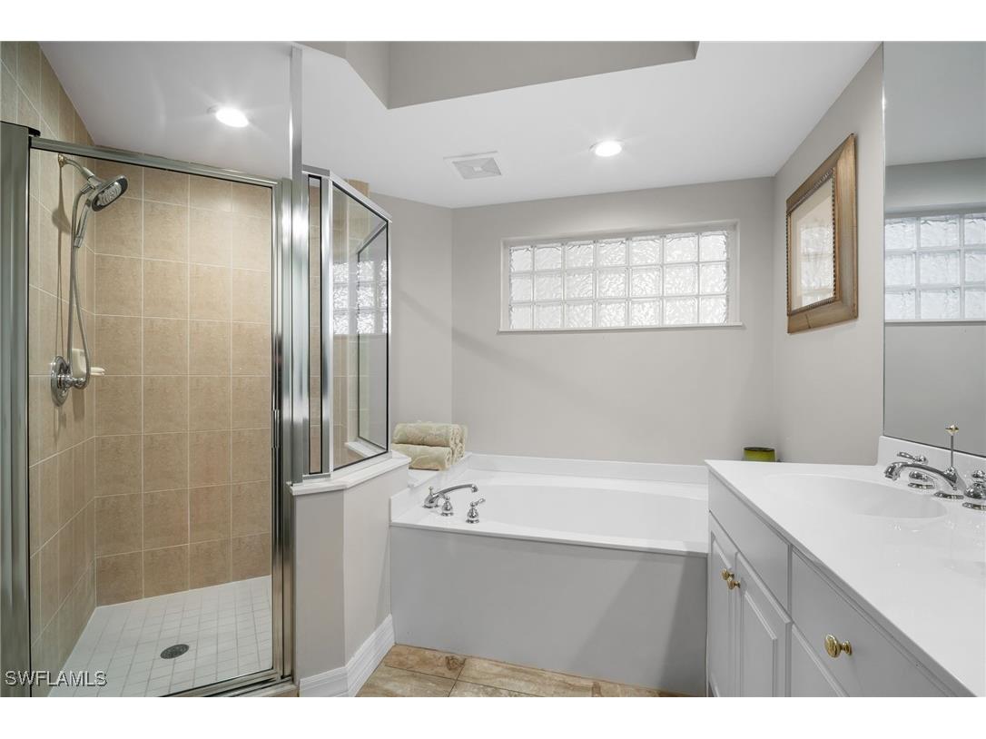 300 Dunes Boulevard #107 Naples FL 34110 225079814 image29