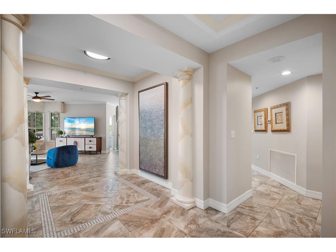 300 Dunes Boulevard #107 Naples FL 34110 225079814 image5