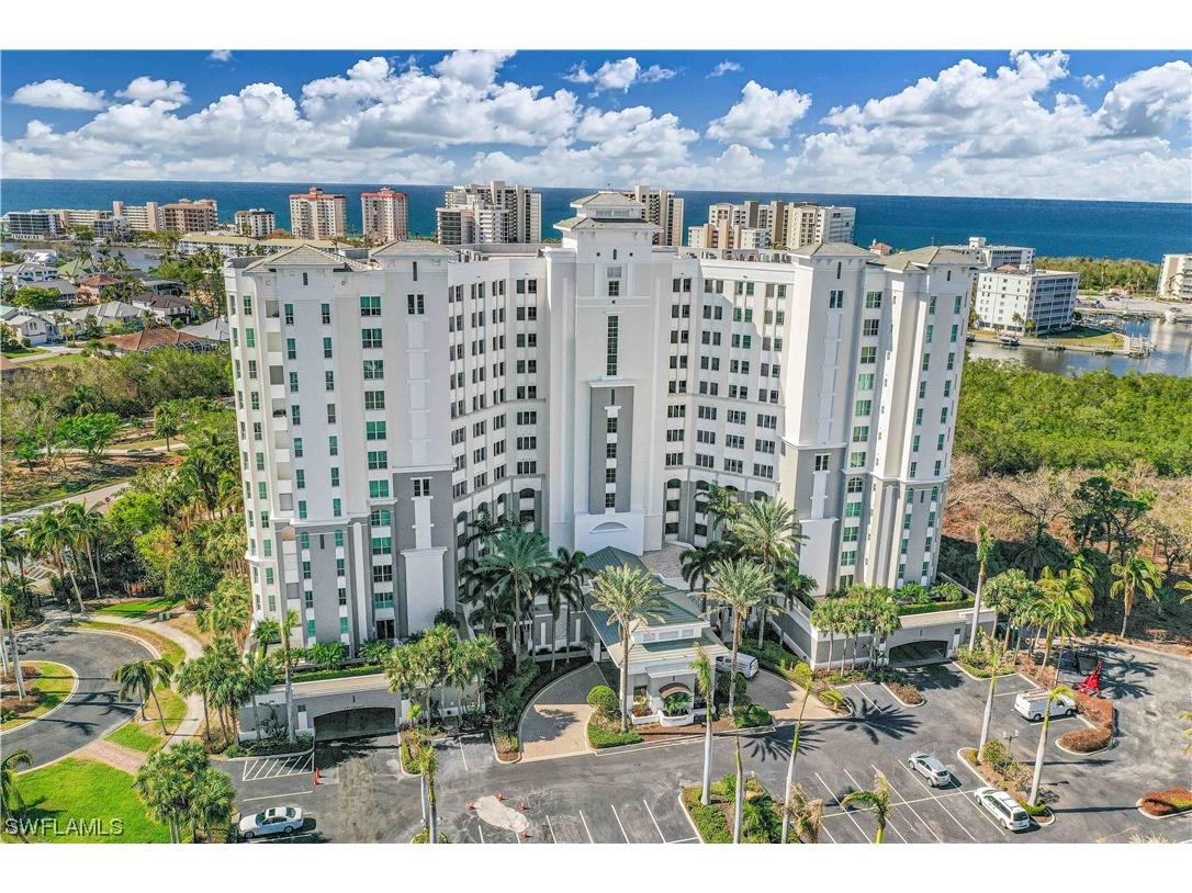 300 Dunes Boulevard #905 Naples FL 34110 223035532 image1