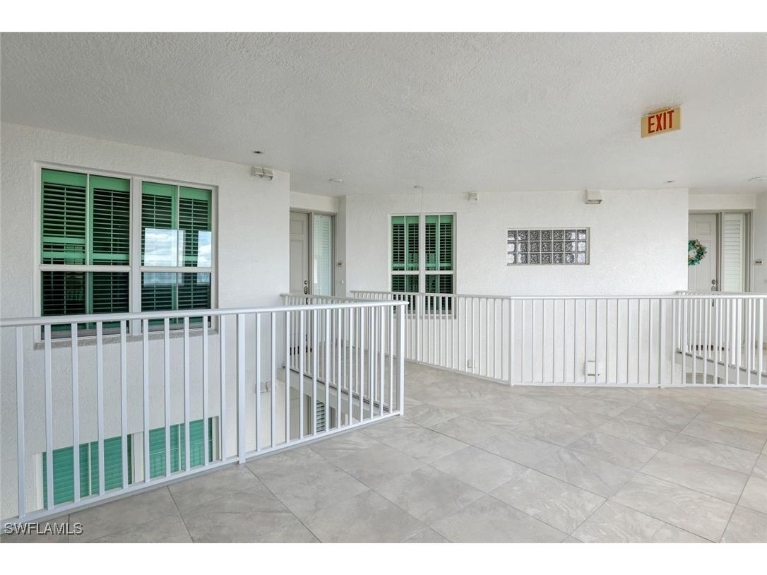 300 Dunes Boulevard #PH-5 Naples FL 34110 225058096 image21