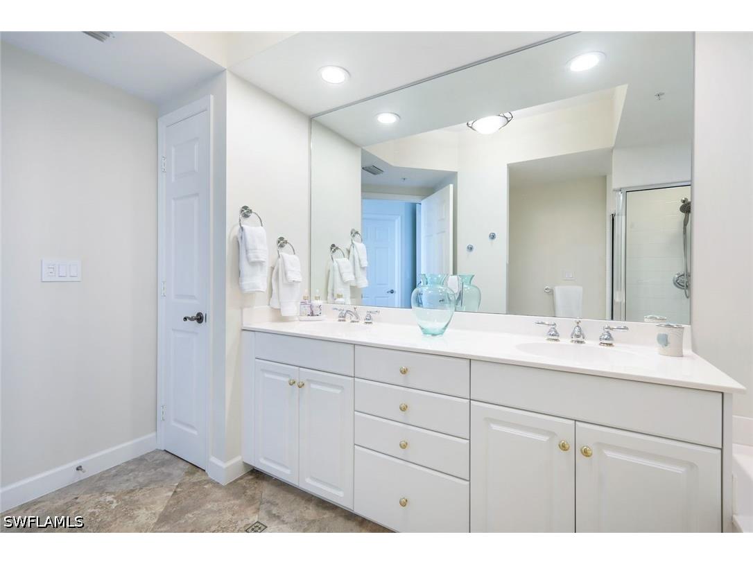 300 Dunes Boulevard #PH-5 Naples FL 34110 226016133 image13
