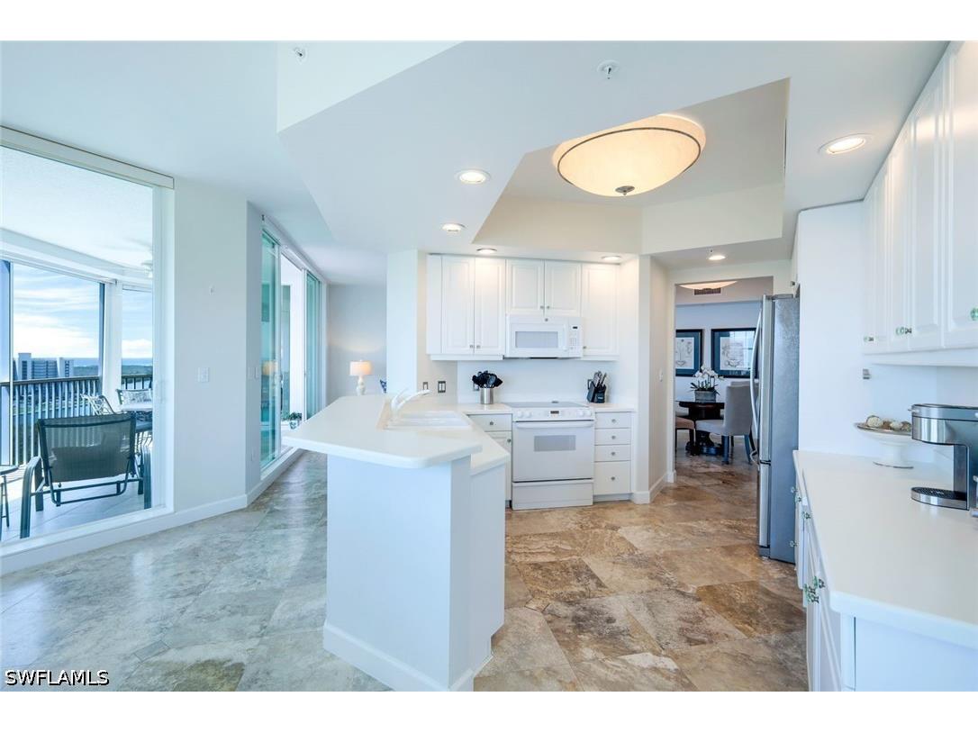 300 Dunes Boulevard #PH-5 Naples FL 34110 226016133 image7