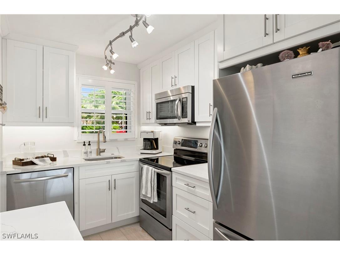 300 Forest Lakes Boulevard #112 Naples FL 34105 226008645 image11