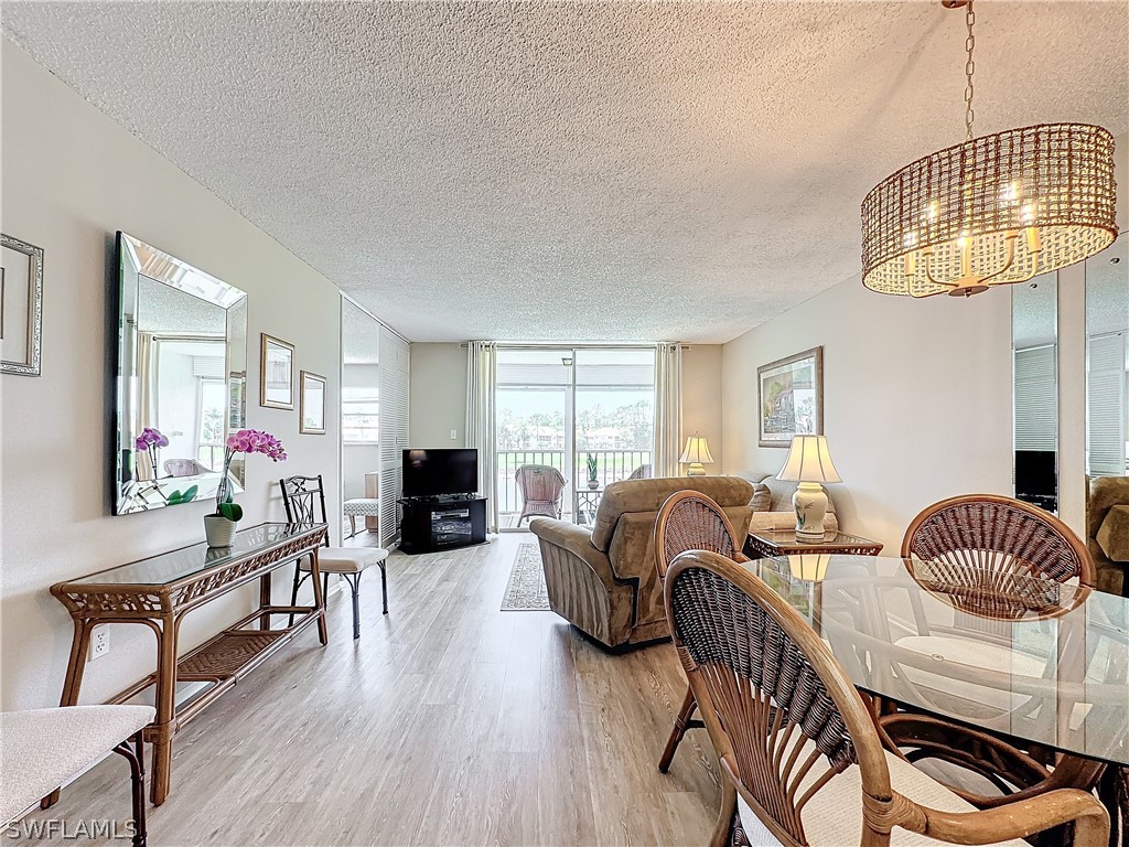 300 Forest Lakes Boulevard #201 Naples FL 34105 226012554 image11