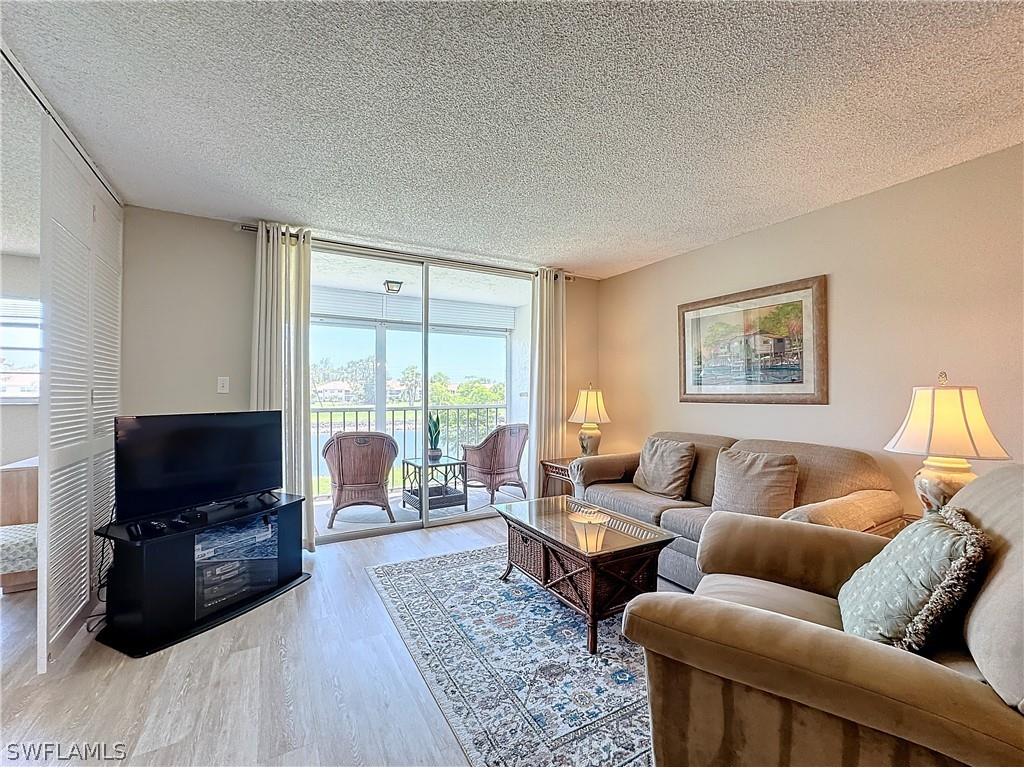 300 Forest Lakes Boulevard #201 Naples FL 34105 226012557 image17