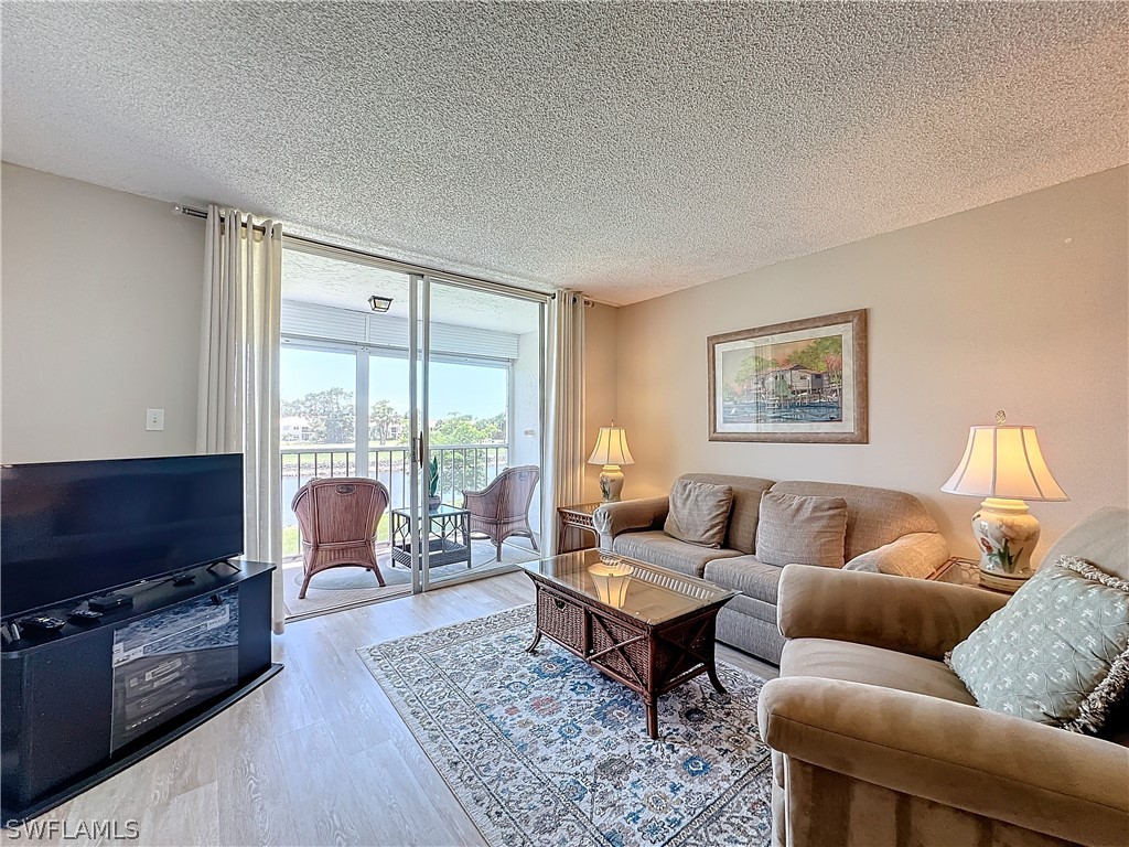 300 Forest Lakes Boulevard #201 Naples FL 34105 226012557 image18