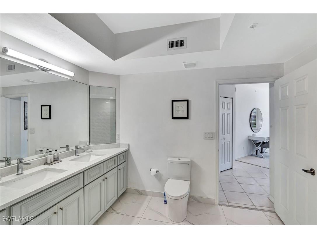 300 L Ambiance Circle #3-105 Naples FL 34108 225077478 image10