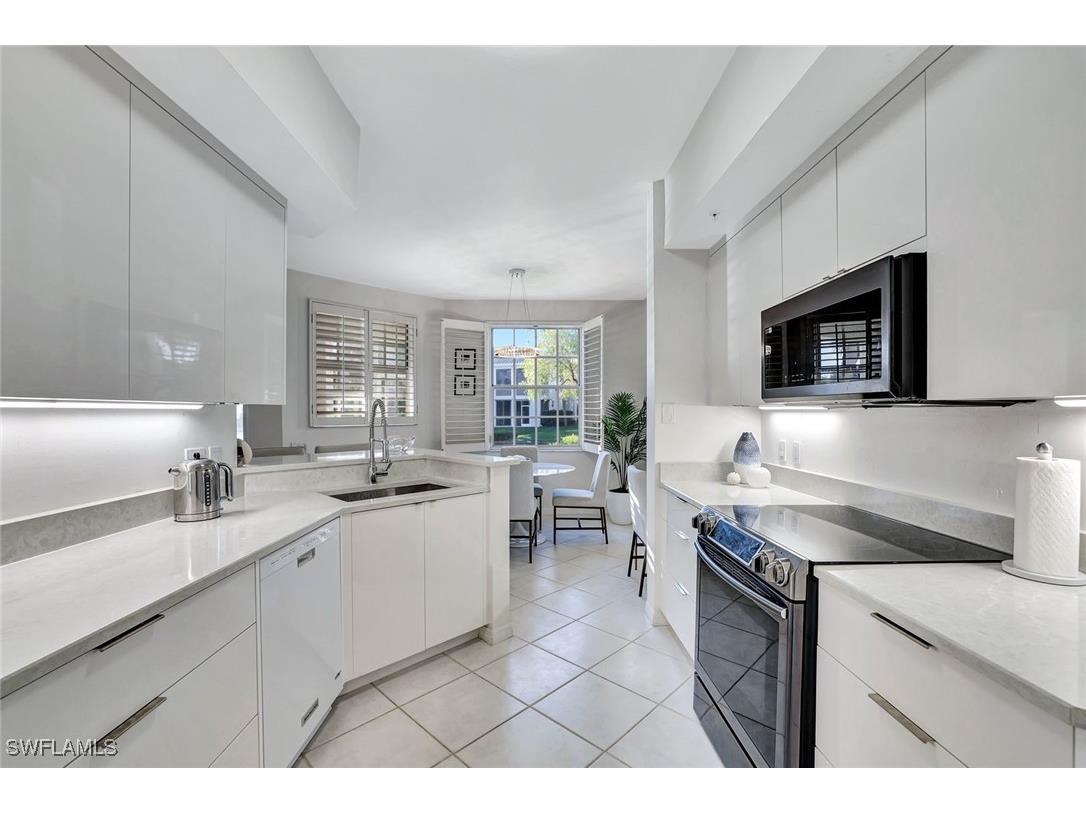 300 L Ambiance Circle #3-105 Naples FL 34108 225077478 image4