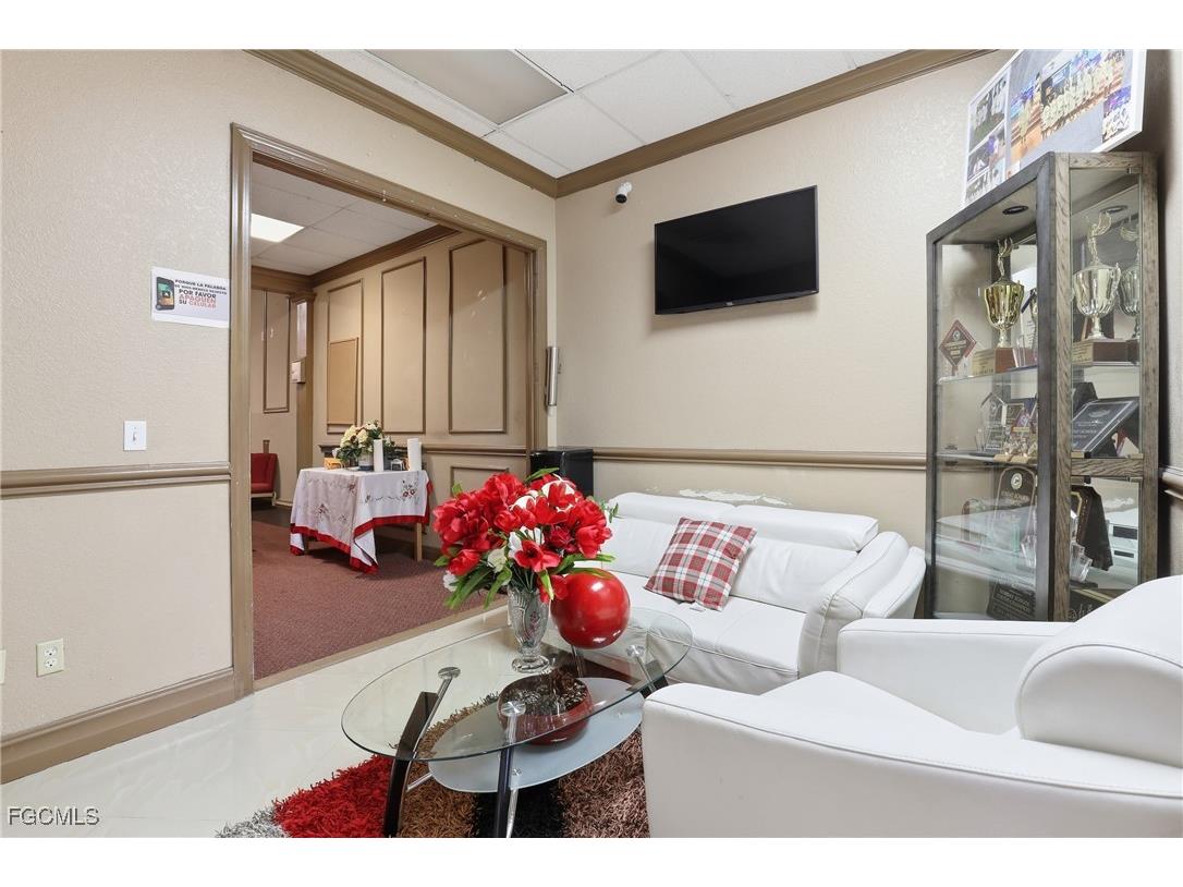 300 Leonard Boulevard N #1-2 Lehigh Acres FL 33971 2025017876 image17