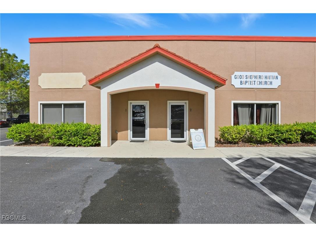 300 Leonard Boulevard N #1-2 Lehigh Acres FL 33971 2025017876 image2