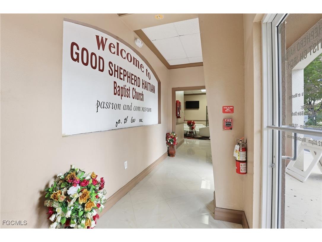 300 Leonard Boulevard N #1-2 Lehigh Acres FL 33971 2025017876 image4