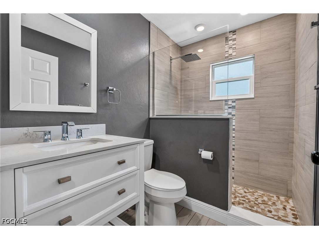 300 NW 22nd Place Cape Coral FL 33993 2026030036 image15