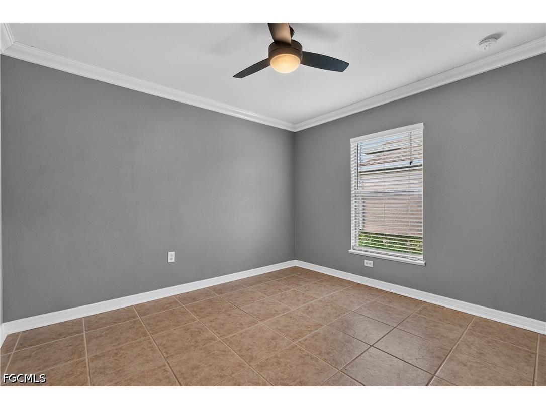 300 NW 22nd Place Cape Coral FL 33993 2026030036 image16