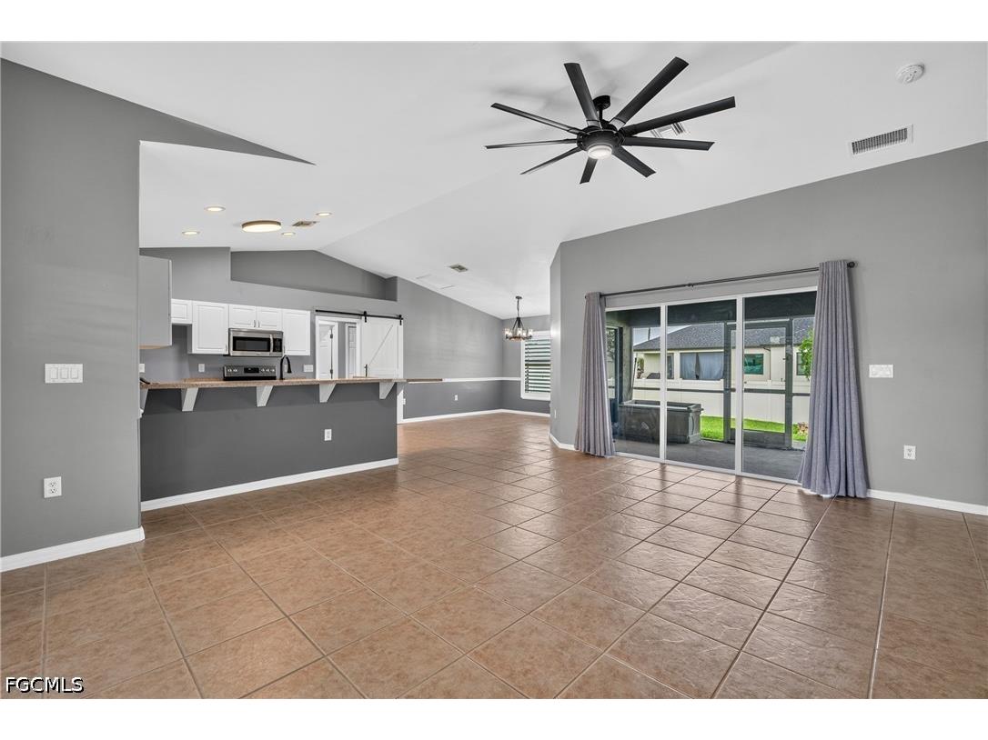 300 NW 22nd Place Cape Coral FL 33993 2026030036 image3
