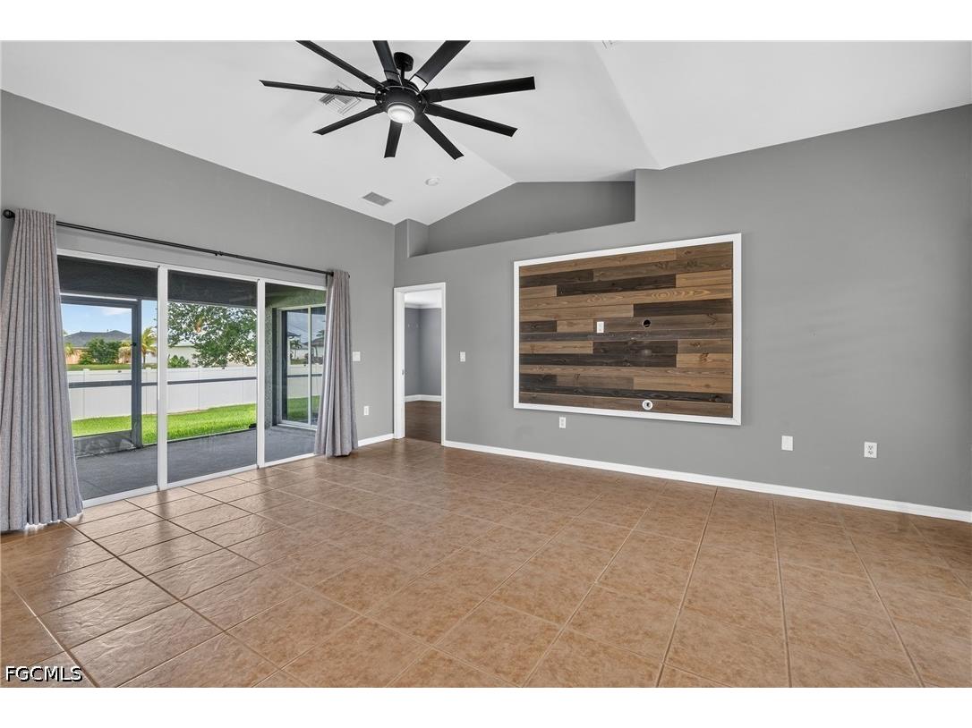 300 NW 22nd Place Cape Coral FL 33993 2026030036 image7