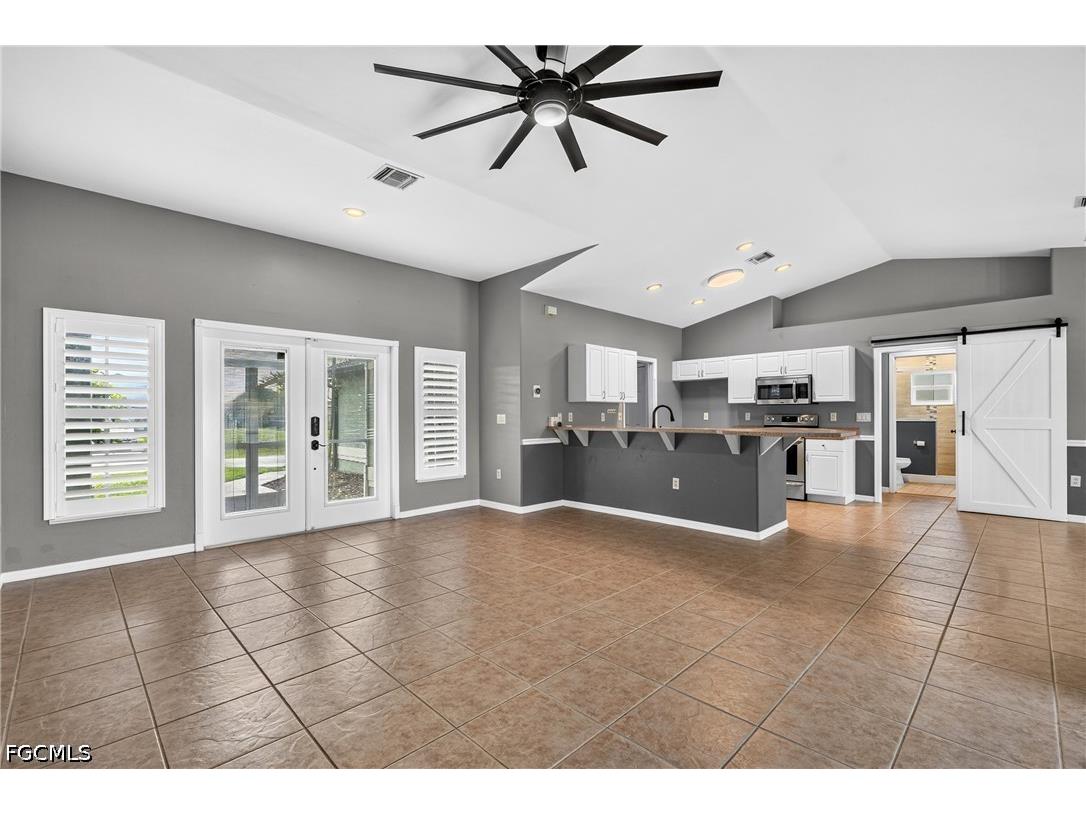 300 NW 22nd Place Cape Coral FL 33993 2026030036 image8