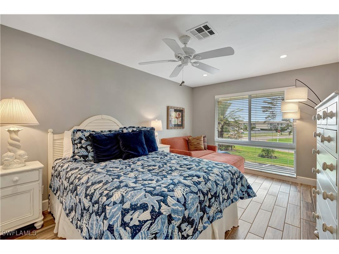 300 Palm Drive #402 Naples FL 34112 225075571 image13