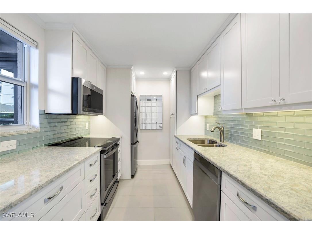 300 Park Shore Drive #1E Naples FL 34103 225079467 image14